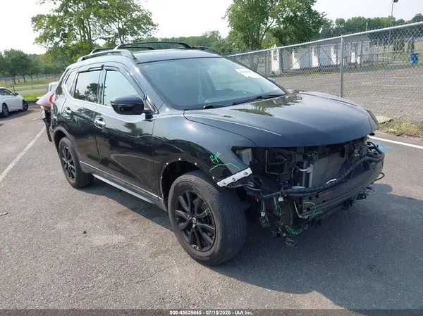 5N1AT2MV2HC888981 2017 NISSAN ROGUE - Image 1