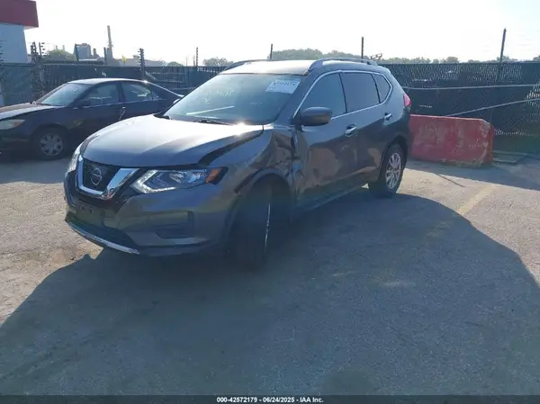 5N1AT2MV2HC893047 2017 NISSAN ROGUE - Image 2