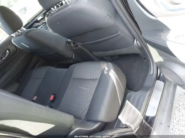 5N1AT2MV2HC897048 2017 NISSAN ROGUE - Image 8