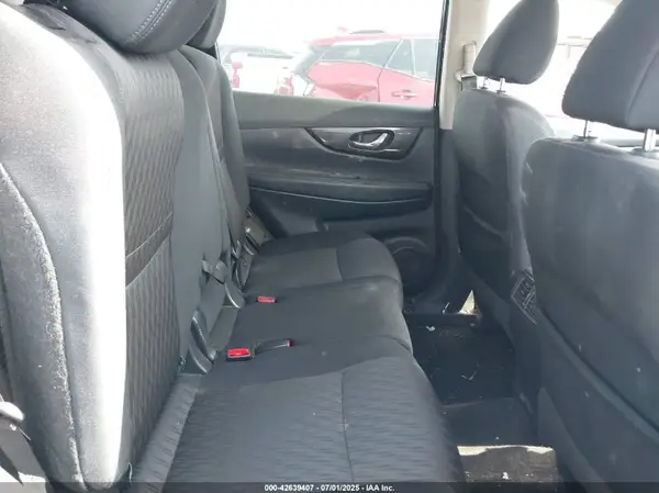 5N1AT2MV2JC703737 2018 NISSAN ROGUE - Image 8