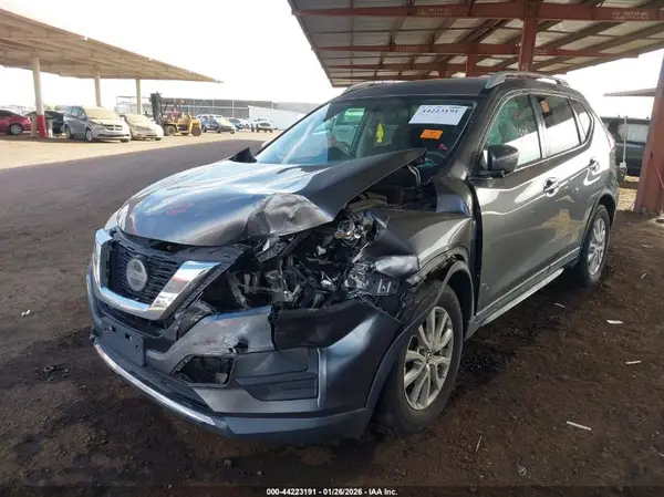 5N1AT2MV2JC706380 2018 NISSAN ROGUE - Image 2