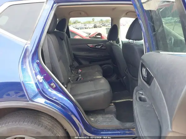 5N1AT2MV2JC708887 2018 NISSAN ROGUE - Image 8