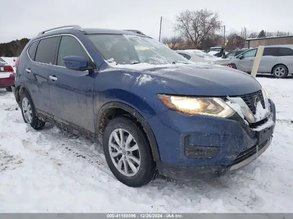 5N1AT2MV2JC708999 2018 NISSAN ROGUE - Image 1