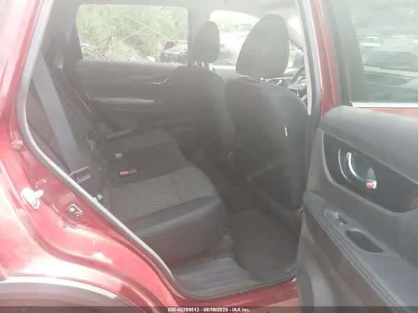 5N1AT2MV2JC710784 2018 NISSAN ROGUE - Image 8