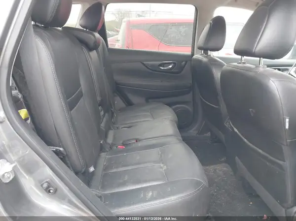 5N1AT2MV2JC713085 2018 NISSAN ROGUE - Image 8