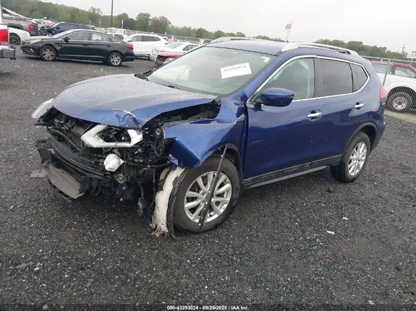 5N1AT2MV2JC714771 2018 NISSAN ROGUE - Image 2