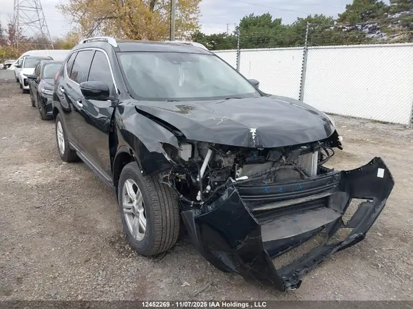 5N1AT2MV2JC715502 2018 NISSAN ROGUE - Image 1