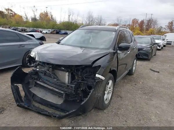 5N1AT2MV2JC715502 2018 NISSAN ROGUE - Image 2