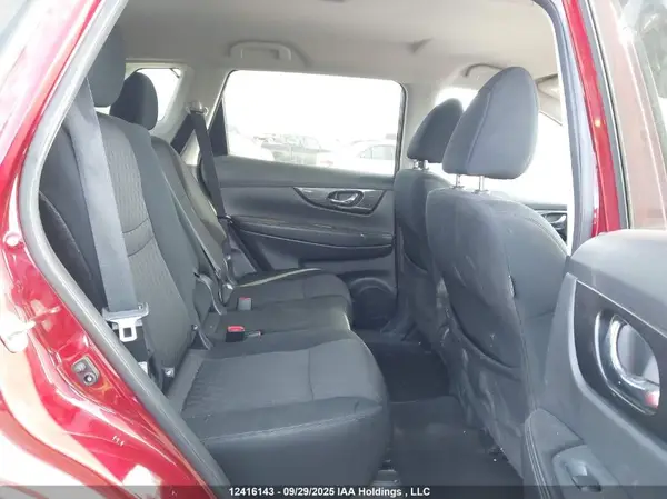 5N1AT2MV2JC718187 2018 NISSAN ROGUE - Image 8