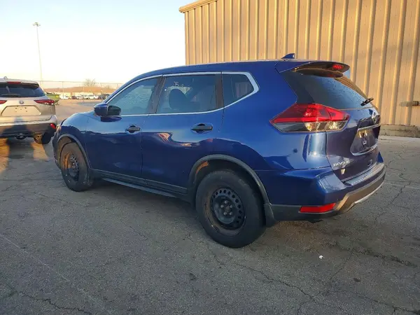 5N1AT2MV2JC718285 2018 NISSAN ROGUE - Image 2