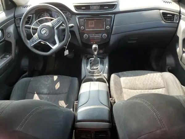5N1AT2MV2JC718643 2018 NISSAN ROGUE - Image 8