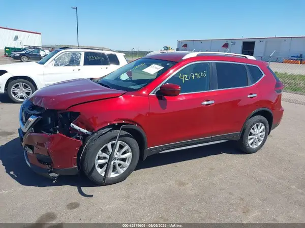 5N1AT2MV2JC720246 2018 NISSAN ROGUE - Image 2
