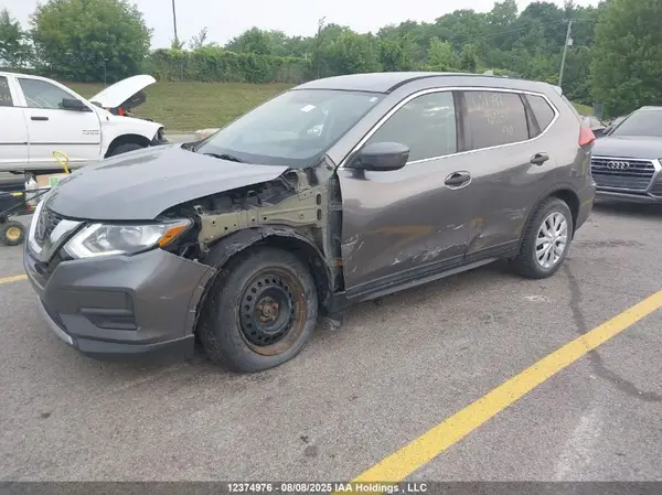 5N1AT2MV2JC726659 2018 NISSAN ROGUE - Image 2