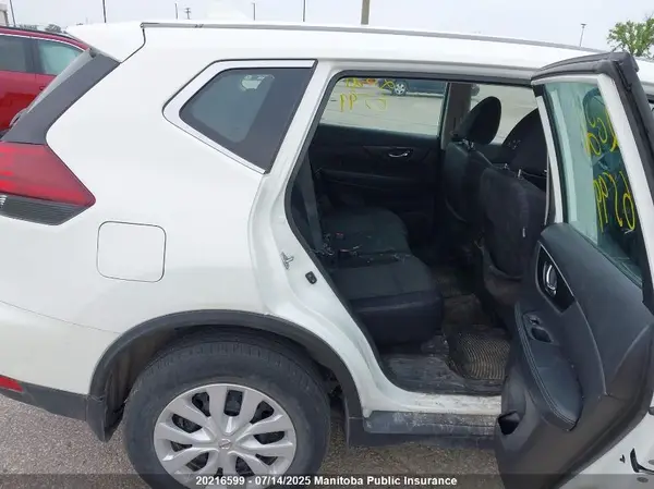 5N1AT2MV2JC727360 2018 NISSAN ROGUE - Image 8