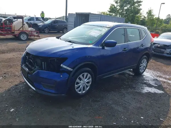 5N1AT2MV2JC728346 2018 NISSAN ROGUE - Image 2