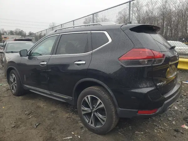 5N1AT2MV2JC729920 2018 NISSAN ROGUE - Image 2