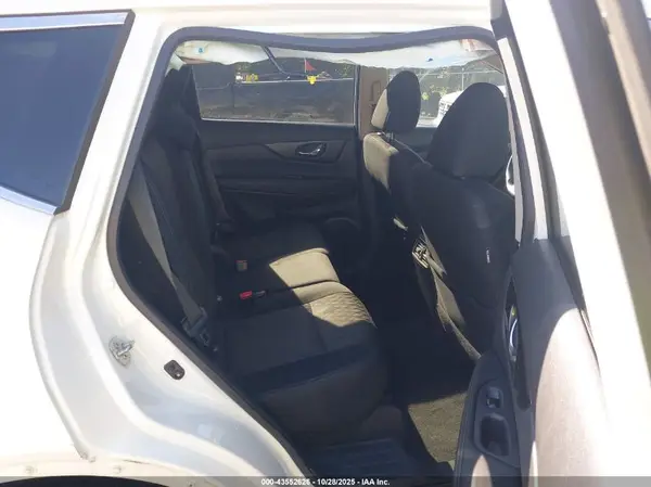 5N1AT2MV2JC733661 2018 NISSAN ROGUE - Image 8