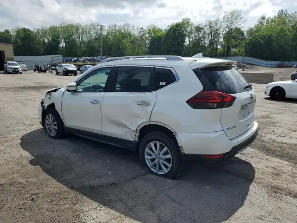 5N1AT2MV2JC734972 2018 NISSAN ROGUE - Image 2