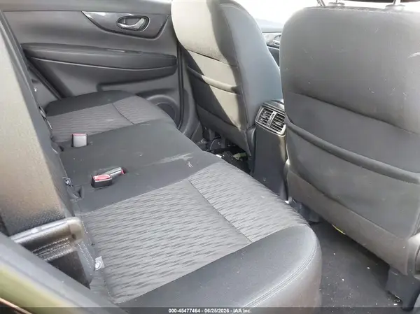 5N1AT2MV2JC743266 2018 NISSAN ROGUE - Image 8