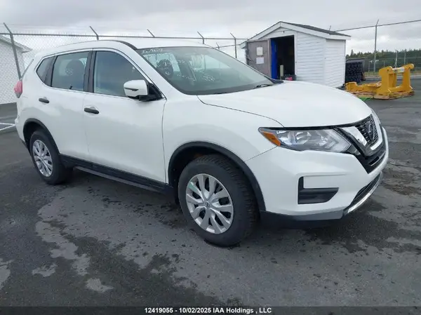5N1AT2MV2JC747575 2018 NISSAN ROGUE - Image 1