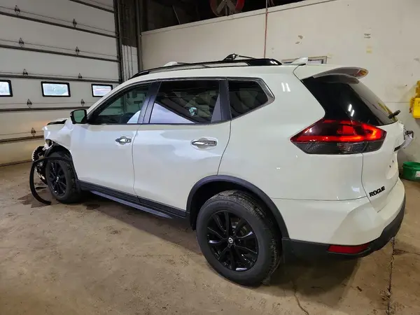 5N1AT2MV2JC753912 2018 NISSAN ROGUE - Image 2