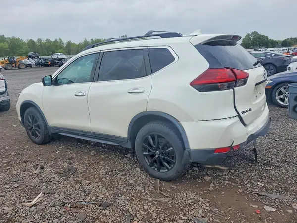 5N1AT2MV2JC755966 2018 NISSAN ROGUE - Image 2