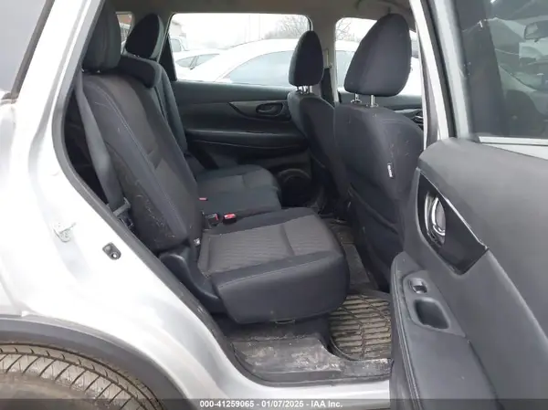 5N1AT2MV2JC757393 2018 NISSAN ROGUE - Image 8