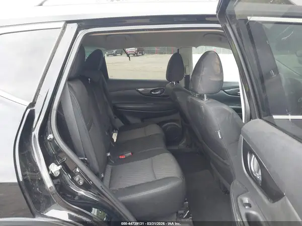 5N1AT2MV2JC758432 2018 NISSAN ROGUE - Image 8
