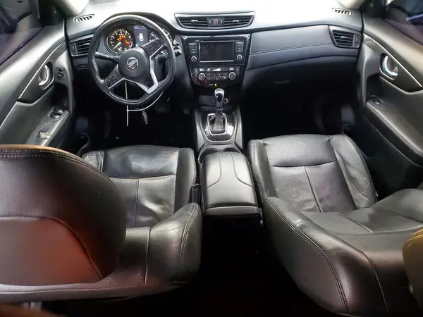 5N1AT2MV2JC768586 2018 NISSAN ROGUE - Image 8