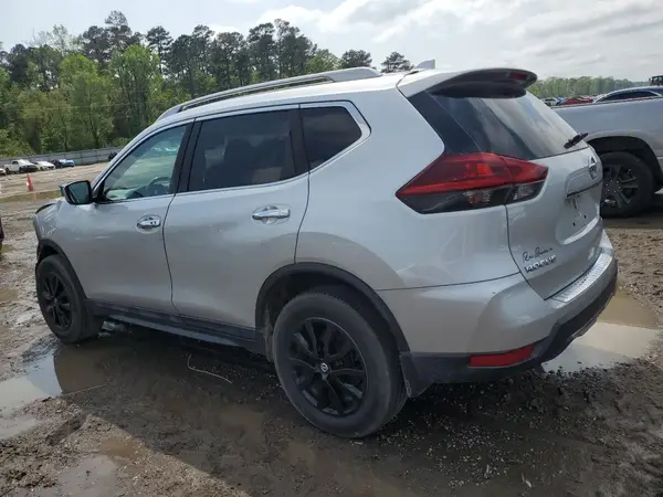 5N1AT2MV2JC769298 2018 NISSAN ROGUE - Image 2