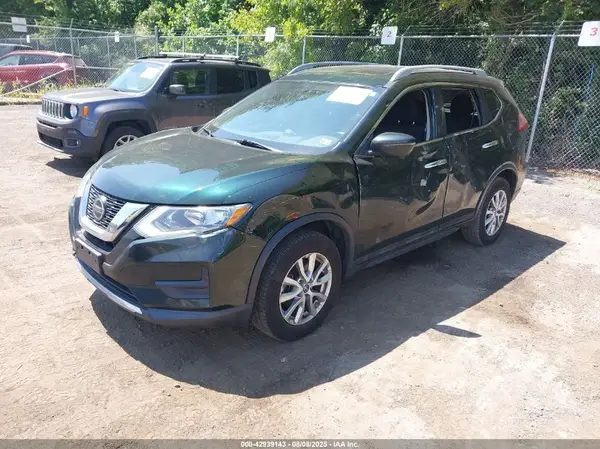 5N1AT2MV2JC774808 2018 NISSAN ROGUE - Image 2