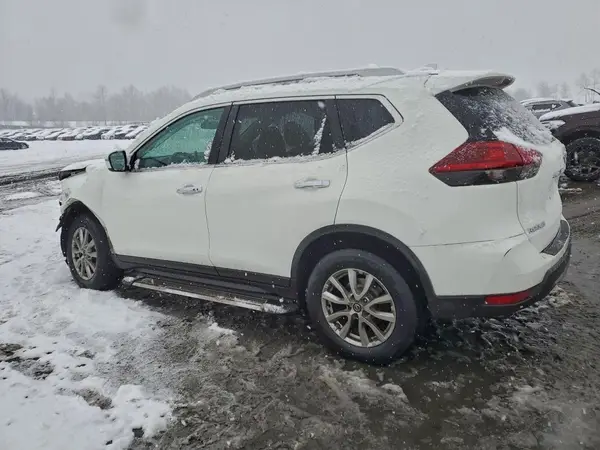 5N1AT2MV2JC780866 2018 NISSAN ROGUE - Image 2