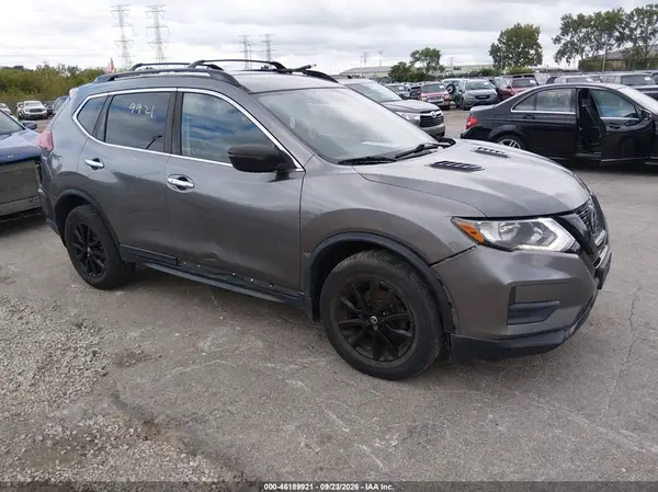 5N1AT2MV2JC784240 2018 NISSAN ROGUE - Image 1