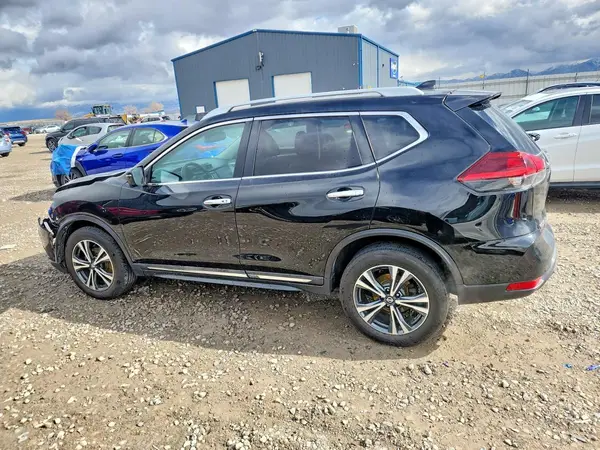 5N1AT2MV2JC784299 2018 NISSAN ROGUE - Image 2