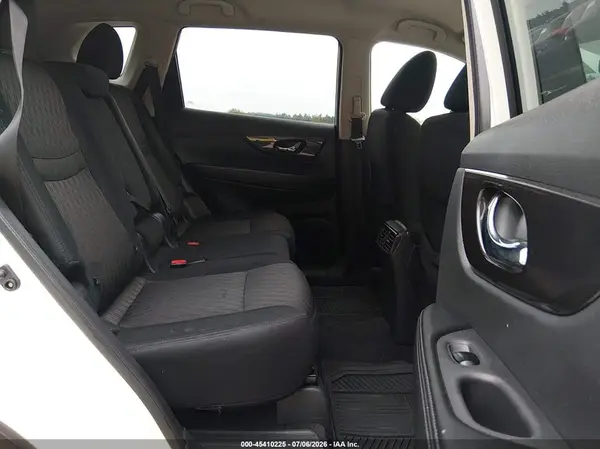5N1AT2MV2JC785422 2018 NISSAN ROGUE - Image 8