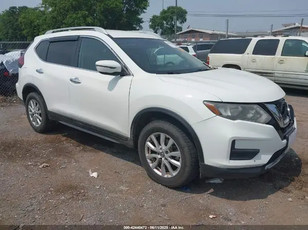 5N1AT2MV2JC786439 2018 NISSAN ROGUE - Image 1