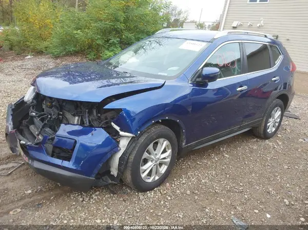 5N1AT2MV2JC787381 2018 NISSAN ROGUE - Image 2