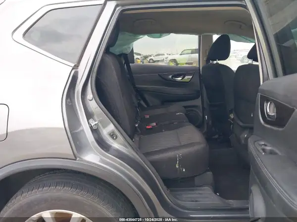 5N1AT2MV2JC788014 2018 NISSAN ROGUE - Image 8