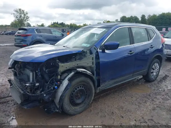 5N1AT2MV2JC790684 2018 NISSAN ROGUE - Image 2