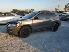 5N1AT2MV2JC795660 2018 NISSAN ROGUE