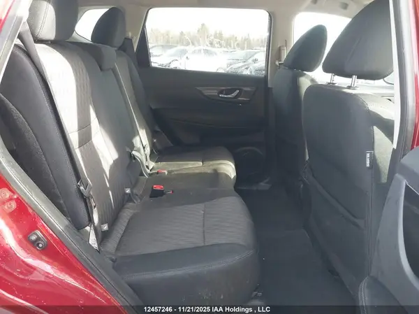 5N1AT2MV2JC797330 2018 NISSAN ROGUE - Image 8