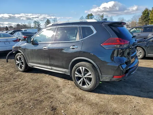 5N1AT2MV2JC799546 2018 NISSAN ROGUE - Image 2