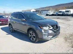 5N1AT2MV2JC800632 2018 NISSAN ROGUE