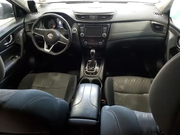 5N1AT2MV2JC800825 2018 NISSAN ROGUE - Image 8