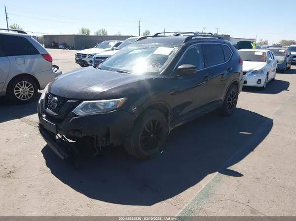 5N1AT2MV2JC813235 2018 NISSAN ROGUE - Image 2