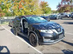 5N1AT2MV2JC814370 2018 NISSAN ROGUE