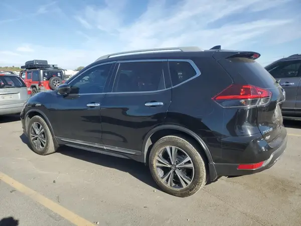 5N1AT2MV2JC818869 2018 NISSAN ROGUE - Image 2