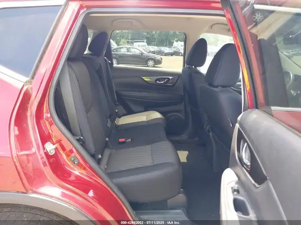 5N1AT2MV2JC821044 2018 NISSAN ROGUE - Image 8