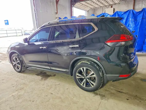5N1AT2MV2JC827443 2018 NISSAN ROGUE - Image 2