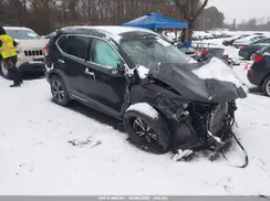 5N1AT2MV2JC829385 2018 NISSAN ROGUE